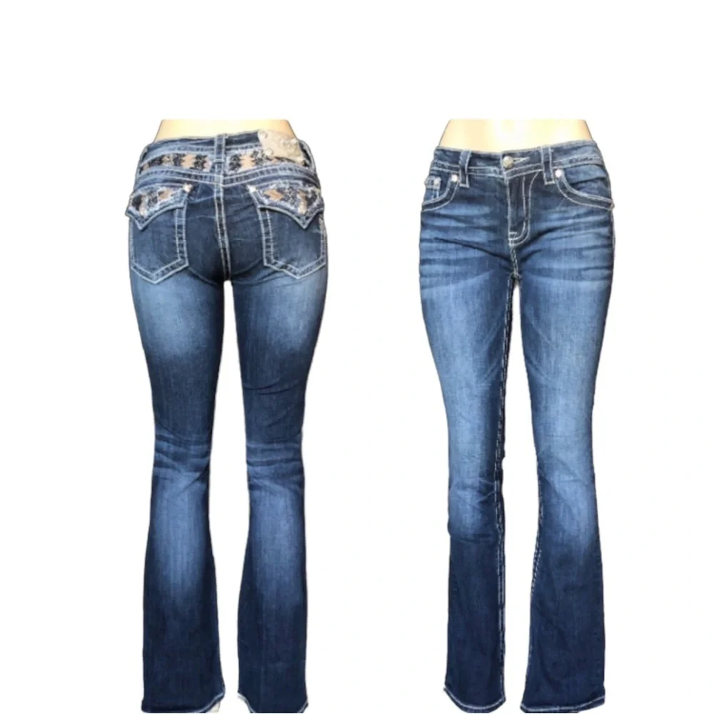 Miss Me Jeans Bootcut Mid Rise Blue Rhinestones Embroidered Woman’s Size 28 - Picture 3 of 5